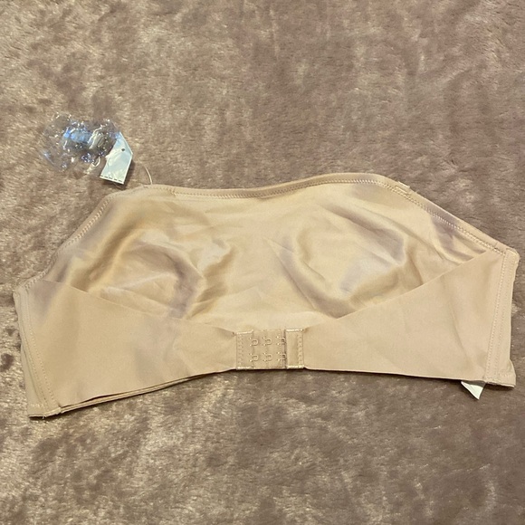 Strapless bra with front closure - Picture 1 of 3